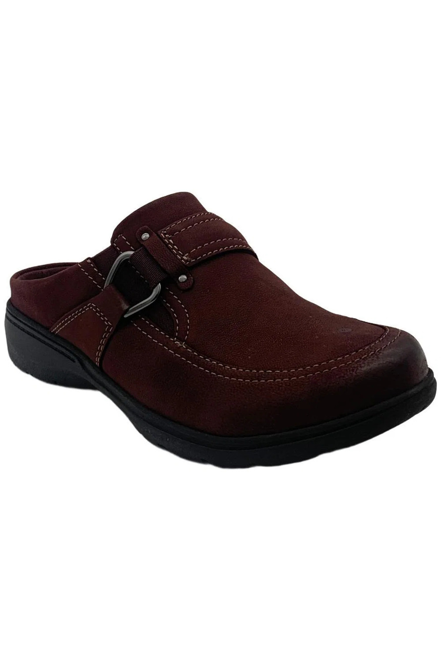 Clarks Women's Carleigh Viola Slip-On Mule Merlot - Narrow